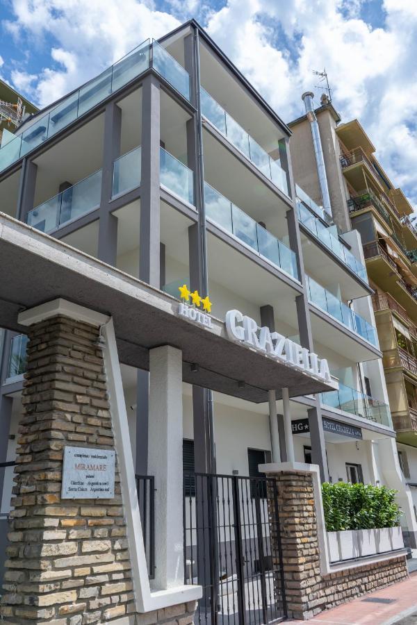 Hotel Graziella Arma di Taggia Exterior foto